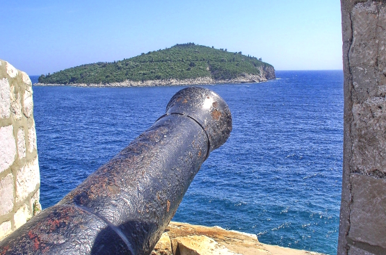 Kanone au der Stadtmauer von Dubrovnik